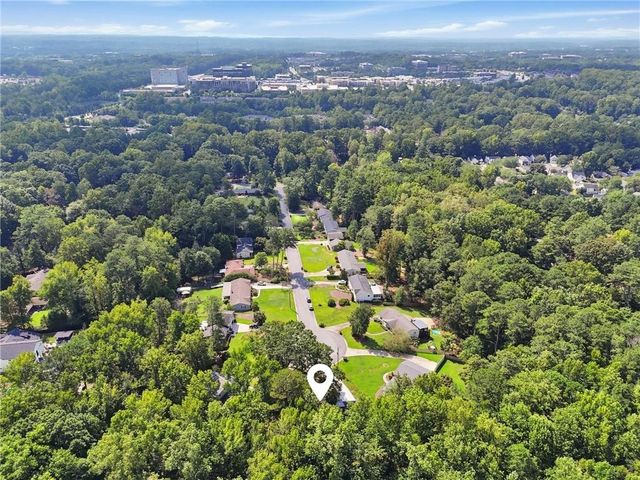 190 Crestwood Court, Alpharetta, GA 30009