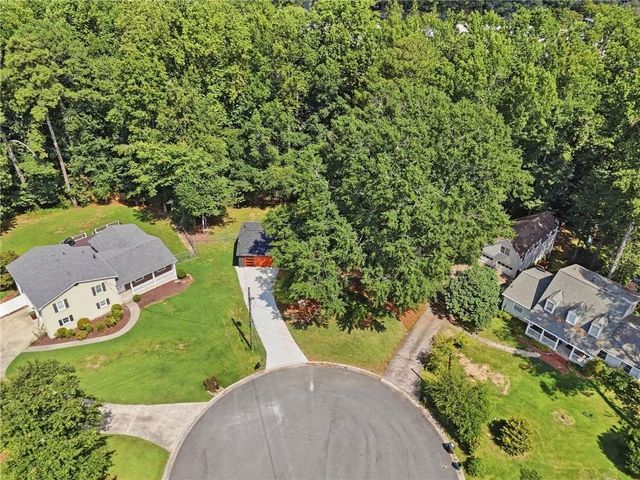 190 Crestwood Court, Alpharetta, GA 30009