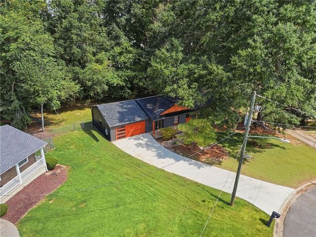 190 Crestwood Court, Alpharetta, GA 30009