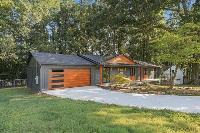 190 Crestwood Court, Alpharetta, GA 30009