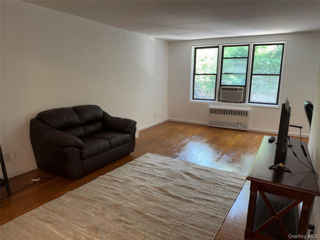 678 Warburton 3B, Yonkers, NY 10701