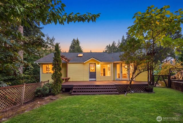 6922 N Meadowdale Road, Edmonds, WA 98026