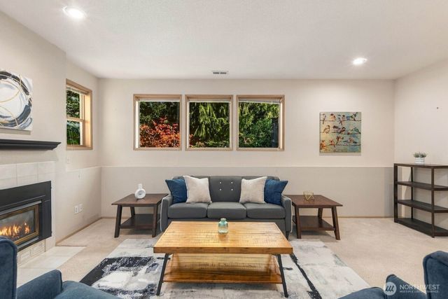 6922 N Meadowdale Road, Edmonds, WA 98026