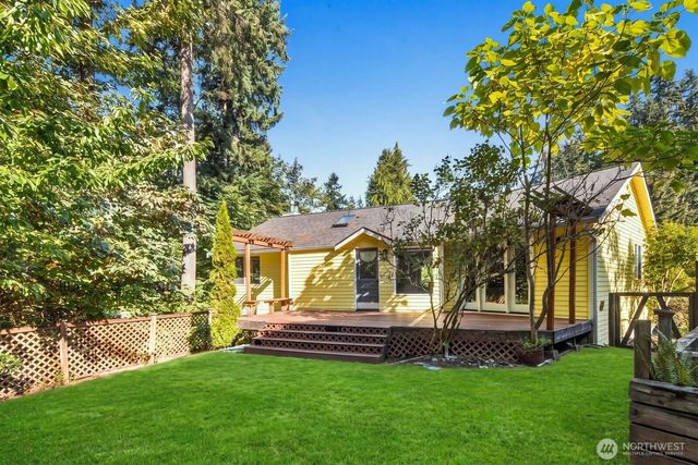 6922 N Meadowdale Road, Edmonds, WA 98026