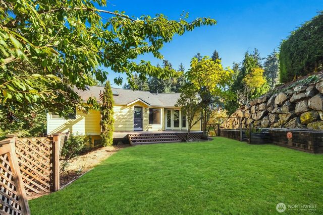 6922 N Meadowdale Road, Edmonds, WA 98026