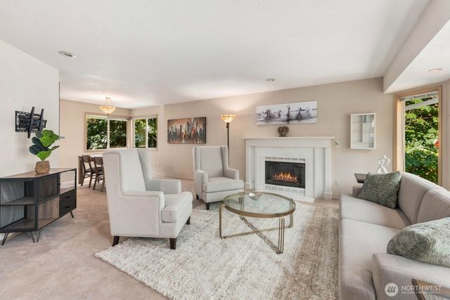 6922 N Meadowdale Road, Edmonds, WA 98026