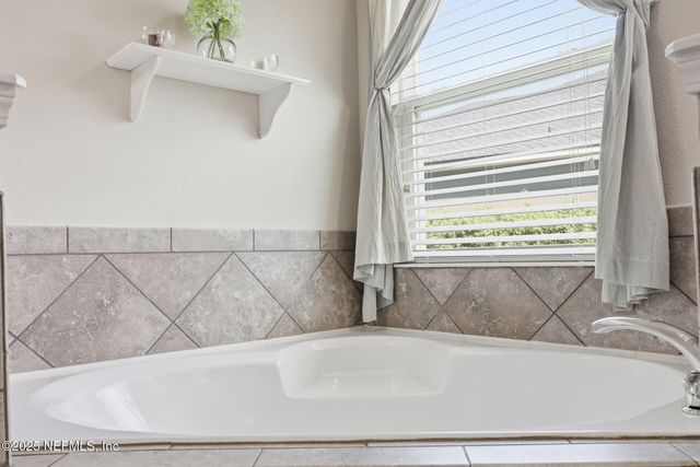 75057 FERN CREEK Drive, Yulee, FL 32097