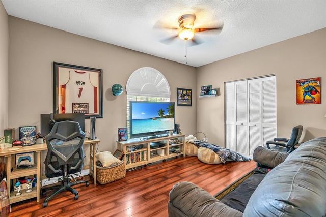 5934 NW 74th Street, Parkland, FL 33067