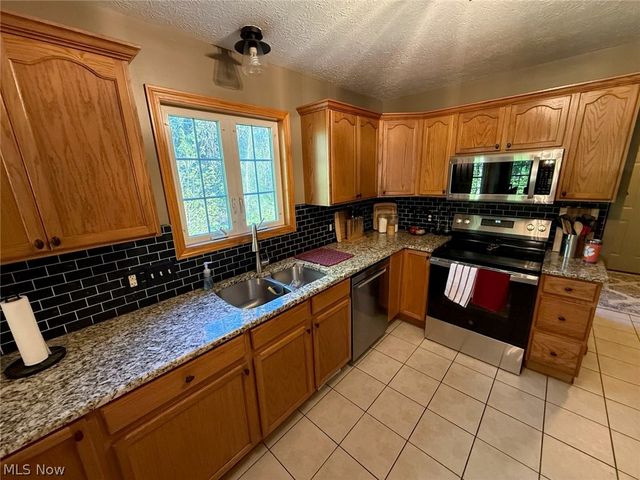 8780 Jackson Street, Mentor, OH 44060