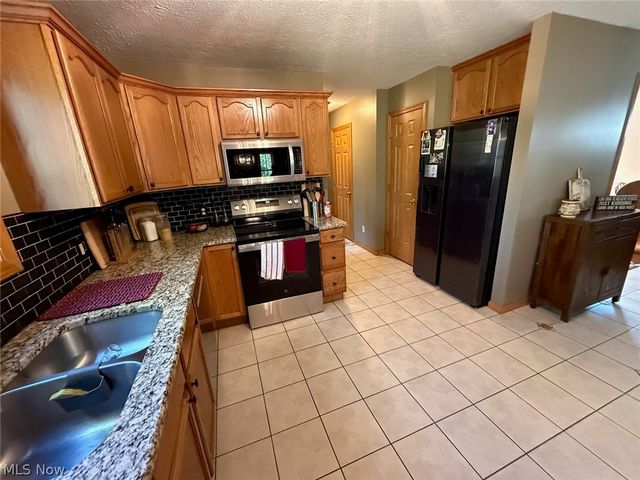 8780 Jackson Street, Mentor, OH 44060