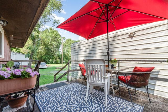 816 Radio Road, Statesville, NC 28677