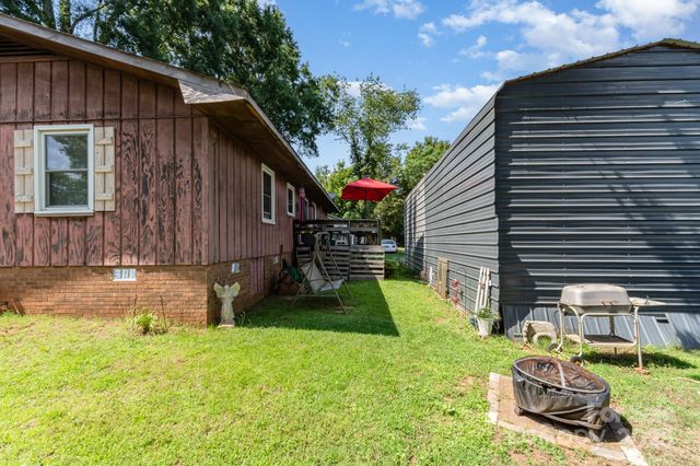 816 Radio Road, Statesville, NC 28677