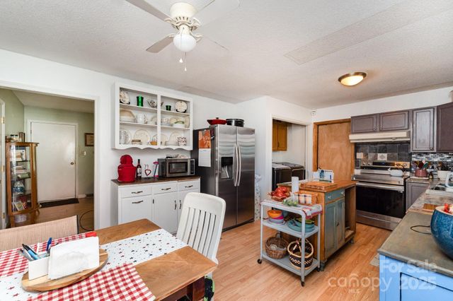 816 Radio Road, Statesville, NC 28677
