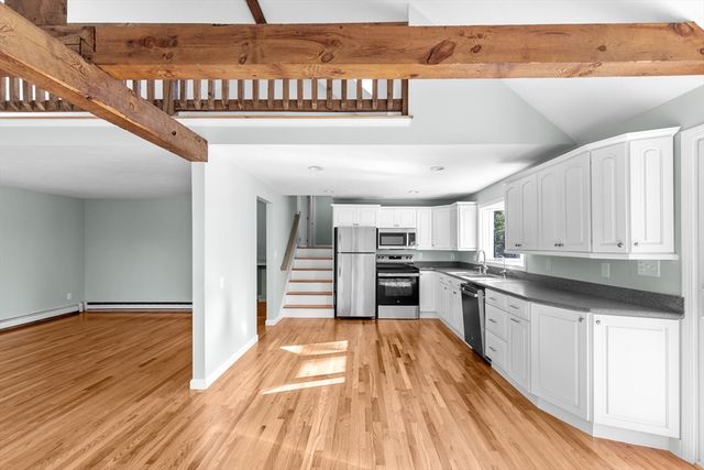 196 Bourne Rd, Plymouth, MA 02360