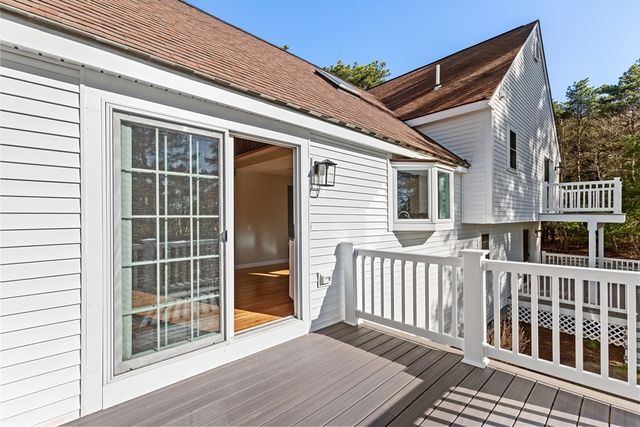 196 Bourne Rd, Plymouth, MA 02360