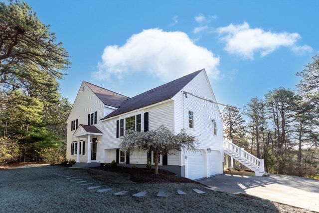 196 Bourne Rd, Plymouth, MA 02360