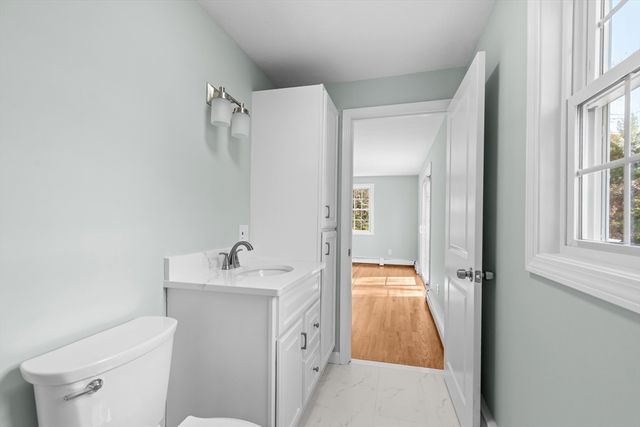196 Bourne Rd, Plymouth, MA 02360