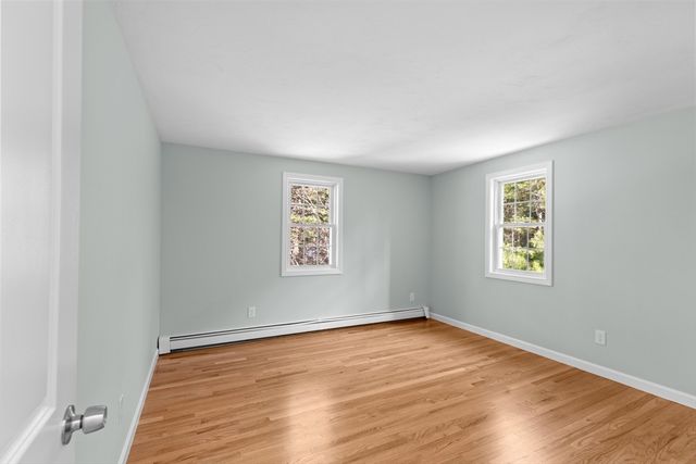196 Bourne Rd, Plymouth, MA 02360