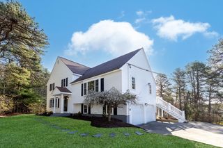 196 Bourne Rd, Plymouth, MA 02360