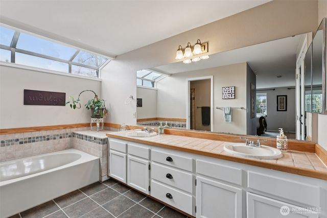 11019 SE 222nd Street, Kent, WA 98031