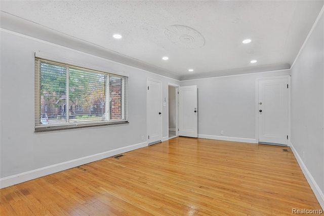 4850 Grayton Street, Detroit, MI 48224