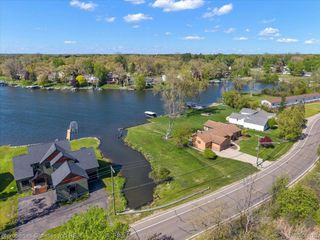 188 Wolverine Drive, Wolverine Lake Village, MI 48390
