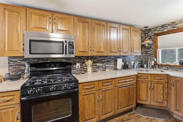 7140 N Amy School Road, Howard City, MI 49329