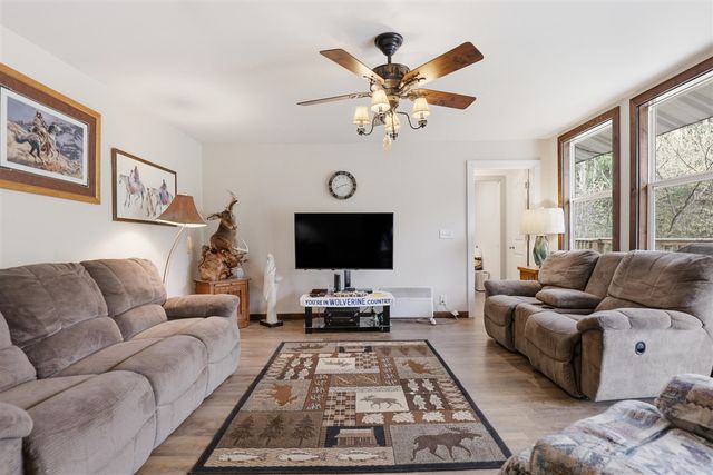 7140 N Amy School Road, Howard City, MI 49329