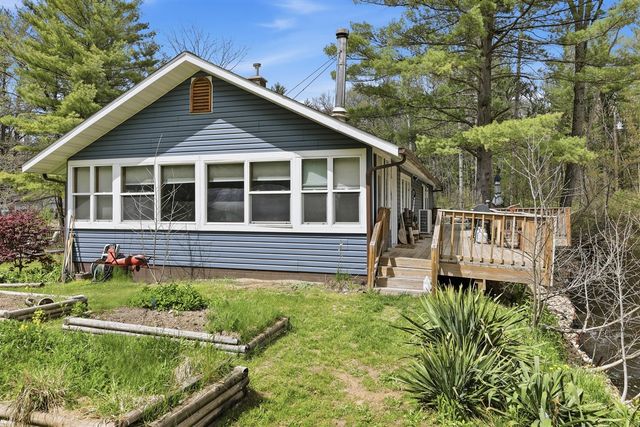 7140 N Amy School Road, Howard City, MI 49329