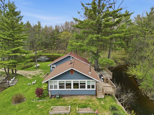 7140 N Amy School Road, Howard City, MI 49329