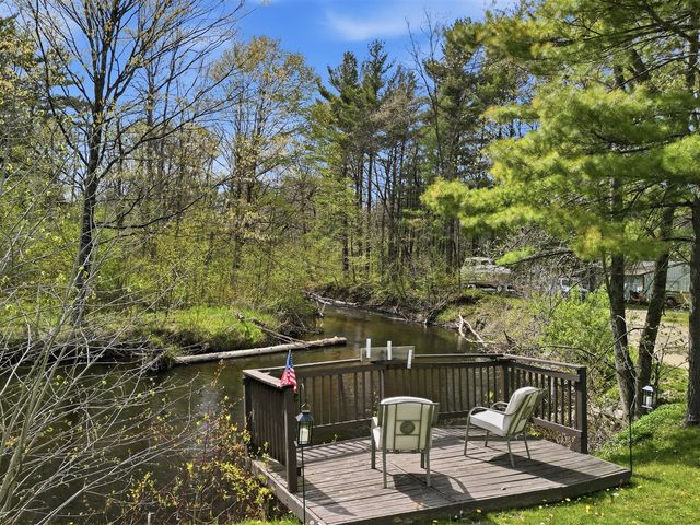 7140 N Amy School Road, Howard City, MI 49329