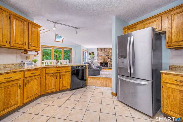16 Jacobs Hill Road, Mansfield, CT 06250
