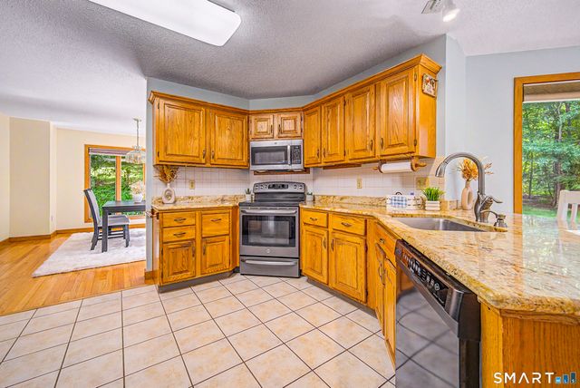 16 Jacobs Hill Road, Mansfield, CT 06250
