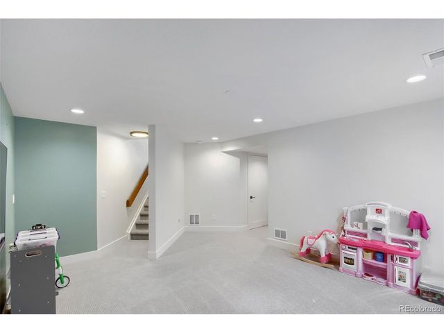 6766 Taft Cir, Arvada, CO 80004