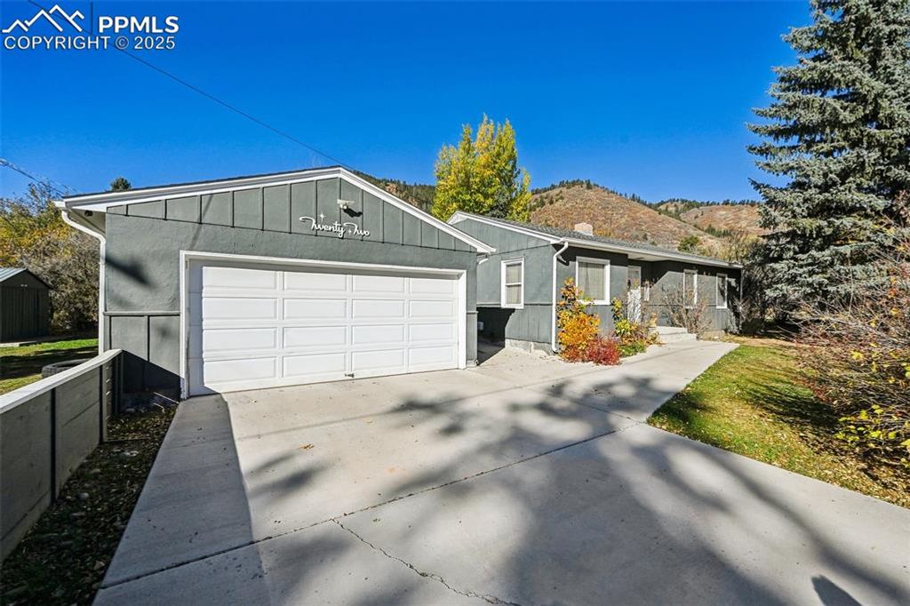 22 High Street, Palmer Lake, CO 80133