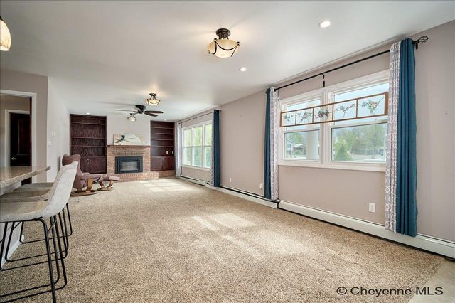 5020 MOUNTAIN RD, Cheyenne, WY 82009