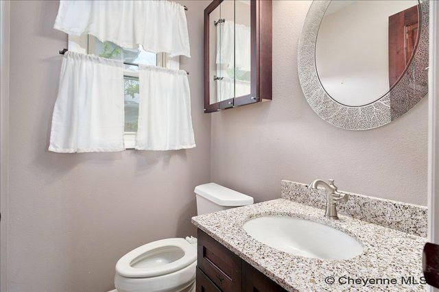 5020 MOUNTAIN RD, Cheyenne, WY 82009
