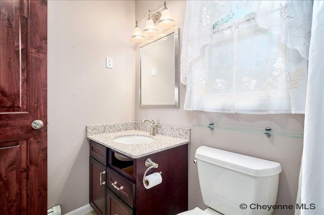 5020 MOUNTAIN RD, Cheyenne, WY 82009
