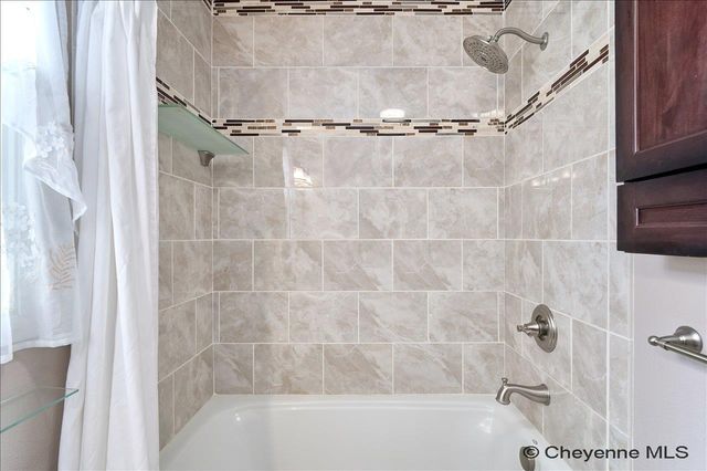 5020 MOUNTAIN RD, Cheyenne, WY 82009