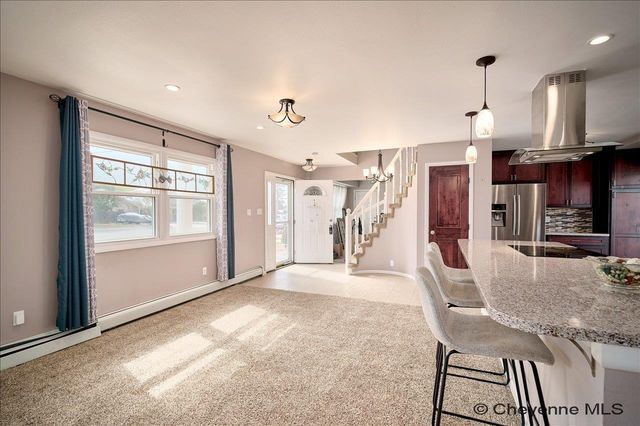 5020 MOUNTAIN RD, Cheyenne, WY 82009