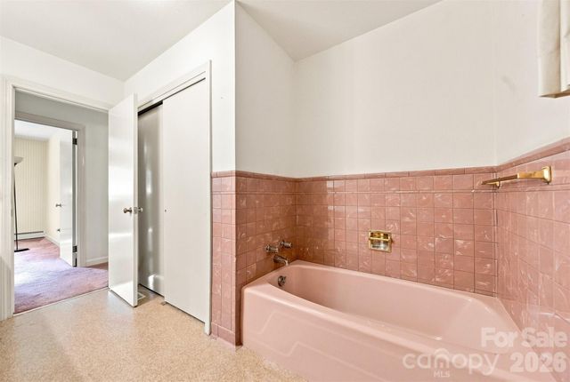 434 Mountain View Drive, Morganton, NC 28655