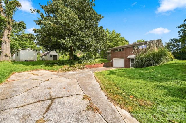 434 Mountain View Drive, Morganton, NC 28655