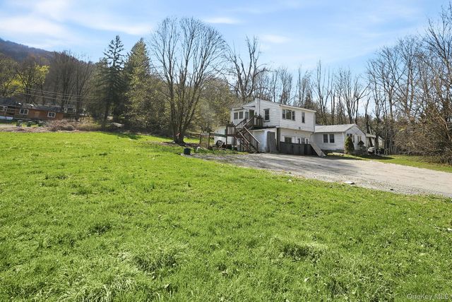 26 Weitz Road, Hopewell Junction, NY 12533