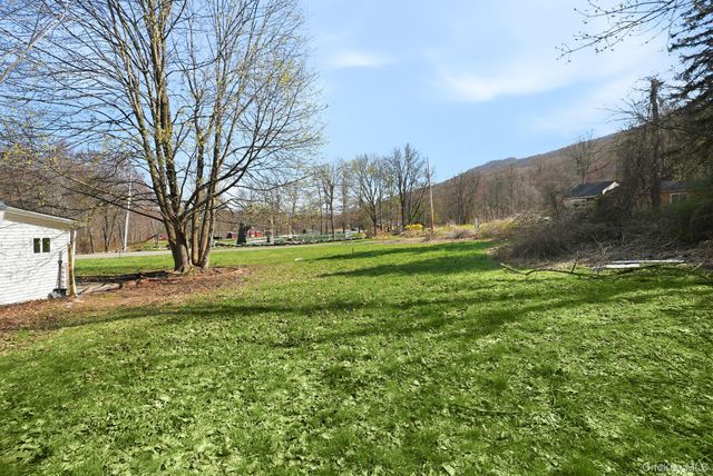 26 Weitz Road, Hopewell Junction, NY 12533