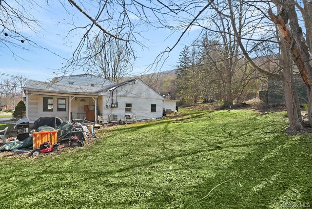 26 Weitz Road, Hopewell Junction, NY 12533