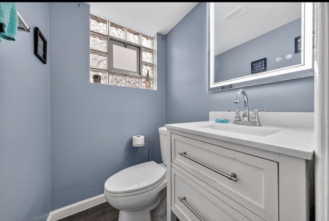 350 Carey Court, Chicago Heights, IL 60411