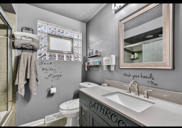 350 Carey Court, Chicago Heights, IL 60411