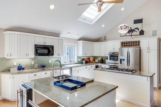 65 Massasoit Road, Wellfleet, MA 02667