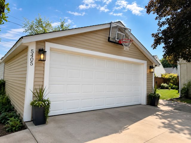 5405 Knox Avenue S, Minneapolis, MN 55419