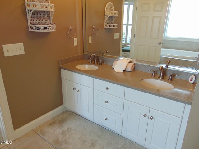 916 Cambridge Drive, Rocky Mount, NC 27804